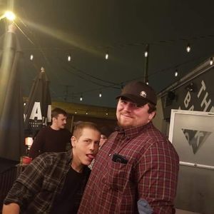 Meet your Posher, Damon